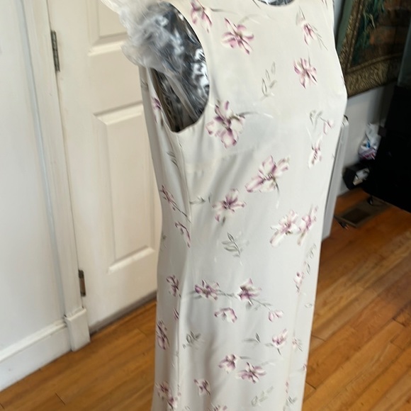 Brooks Brothers size 8 Ivory silk floral print maxi dress bias cut movement - Picture 9 of 13